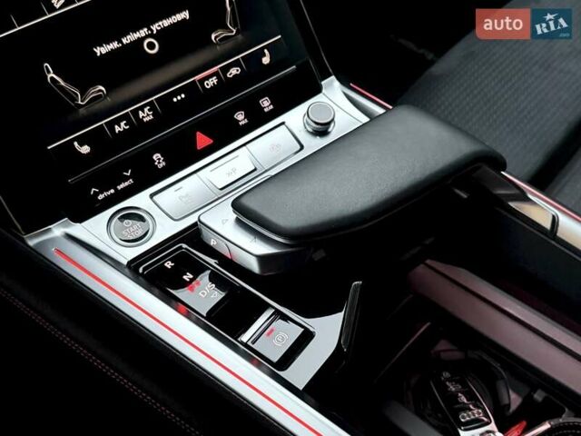 Черный Ауди Q8 e-tron, объемом двигателя 0 л и пробегом 32 тыс. км за 56700 $, фото 26 на Automoto.ua