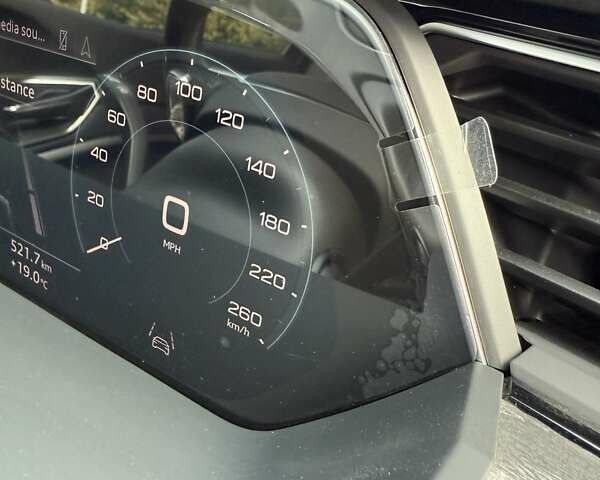 Черный Ауди Q8 e-tron, объемом двигателя 0 л и пробегом 4 тыс. км за 51800 $, фото 10 на Automoto.ua
