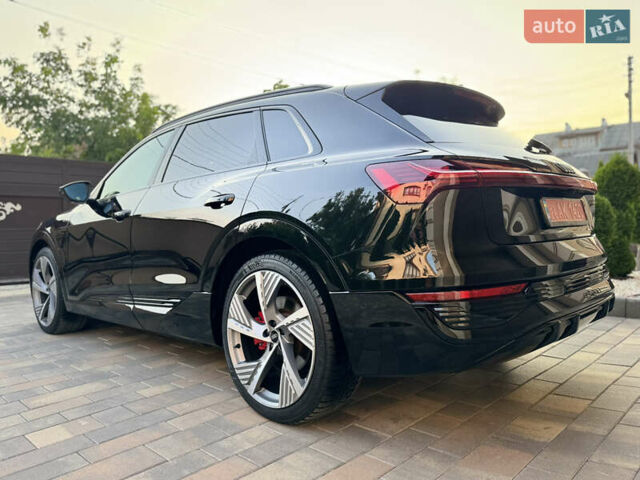 Чорний Ауді Q8 e-tron, об'ємом двигуна 0 л та пробігом 31 тис. км за 57900 $, фото 55 на Automoto.ua