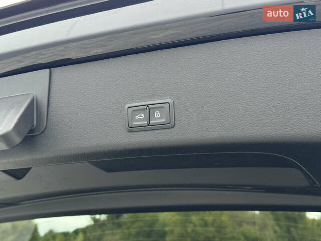 Ауді Q8 e-tron 2023 у Мукачеве на Automoto.ua Чорний Ауді Q8 e-tron, об'ємом двигуна 0 л та пробігом 38 тис. км за 64500 $, фото 28 на Automoto.ua