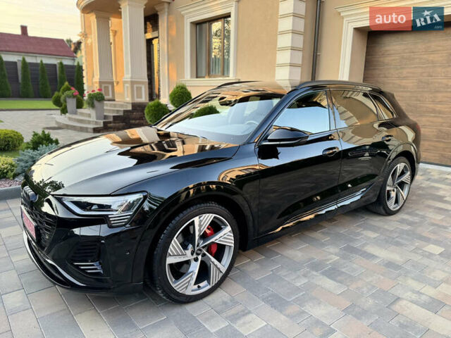 Чорний Ауді Q8 e-tron, об'ємом двигуна 0 л та пробігом 31 тис. км за 57900 $, фото 42 на Automoto.ua