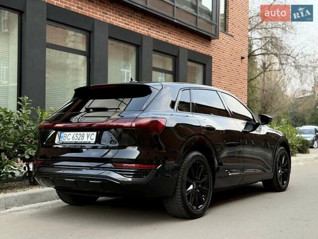 Чорний Ауді Q8 e-tron, об'ємом двигуна 0 л та пробігом 22 тис. км за 50999 $, фото 13 на Automoto.ua