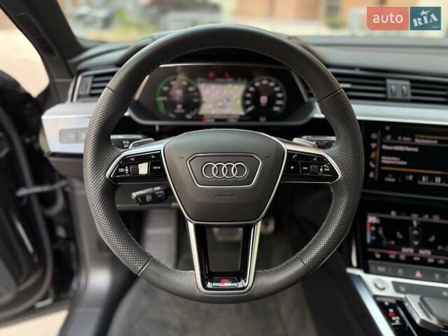 Чорний Ауді Q8 e-tron, об'ємом двигуна 0 л та пробігом 22 тис. км за 50999 $, фото 16 на Automoto.ua