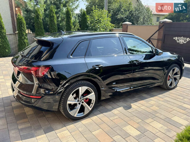 Чорний Ауді Q8 e-tron, об'ємом двигуна 0 л та пробігом 31 тис. км за 57900 $, фото 10 на Automoto.ua