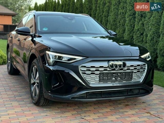 Черный Ауди Q8 e-tron, объемом двигателя 0 л и пробегом 20 тыс. км за 49999 $, фото 4 на Automoto.ua