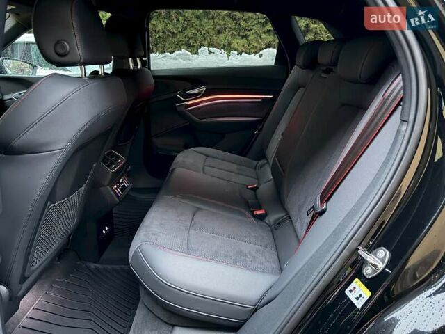 Черный Ауди Q8 e-tron, объемом двигателя 0 л и пробегом 32 тыс. км за 56700 $, фото 42 на Automoto.ua