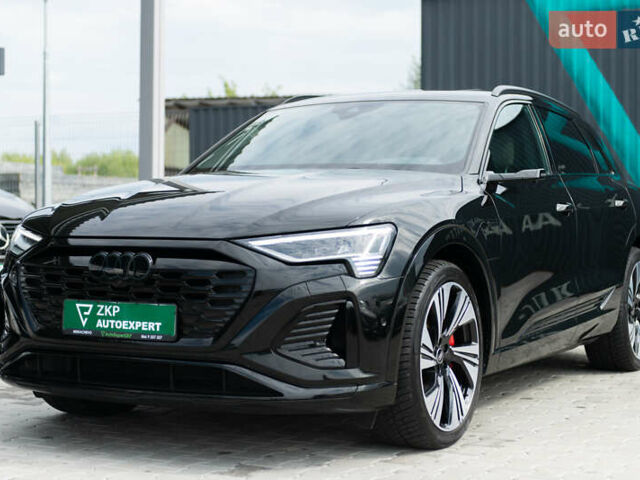 Черный Ауди Q8 e-tron, объемом двигателя 0 л и пробегом 53 тыс. км за 60500 $, фото 4 на Automoto.ua