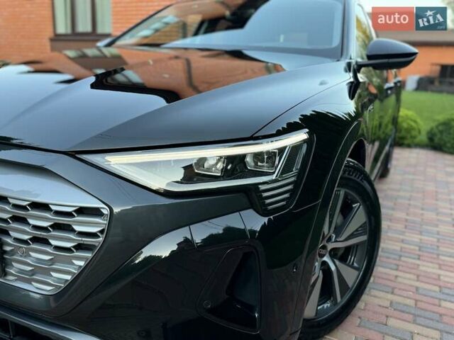 Черный Ауди Q8 e-tron, объемом двигателя 0 л и пробегом 20 тыс. км за 49999 $, фото 2 на Automoto.ua