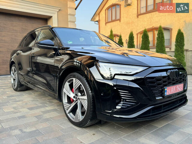 Чорний Ауді Q8 e-tron, об'ємом двигуна 0 л та пробігом 31 тис. км за 57900 $, фото 46 на Automoto.ua