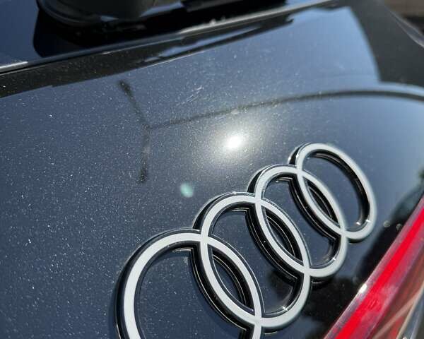 Черный Ауди Q8 e-tron, объемом двигателя 0 л и пробегом 4 тыс. км за 51800 $, фото 4 на Automoto.ua