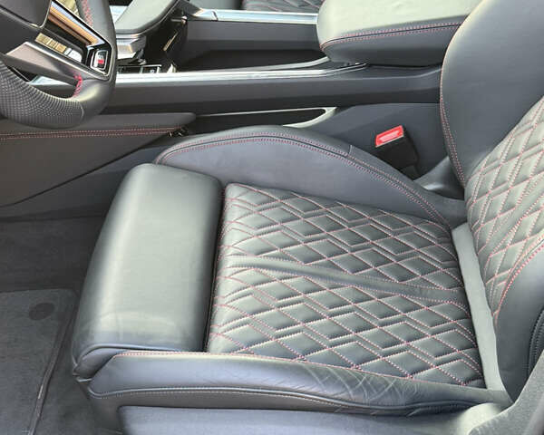 Чорний Ауді Q8 e-tron, об'ємом двигуна 0 л та пробігом 31 тис. км за 57900 $, фото 72 на Automoto.ua