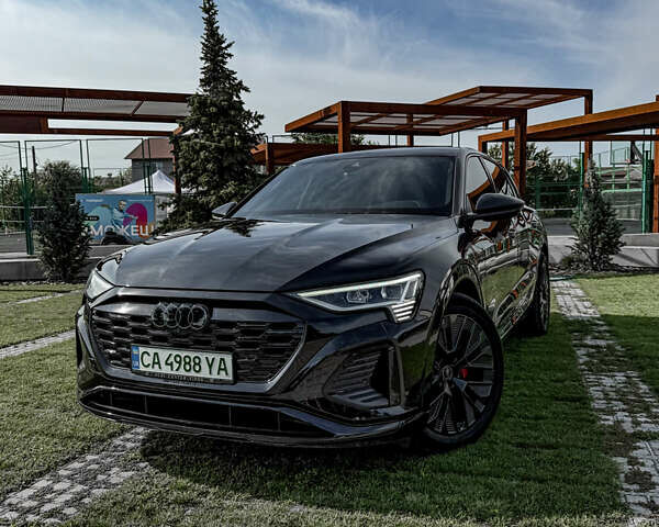 Черный Ауди Q8 e-tron, объемом двигателя 0 л и пробегом 66 тыс. км за 65000 $, фото 3 на Automoto.ua
