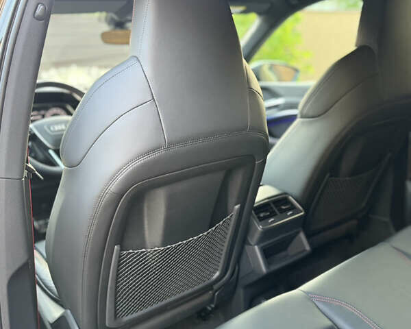 Чорний Ауді Q8 e-tron, об'ємом двигуна 0 л та пробігом 31 тис. км за 57900 $, фото 101 на Automoto.ua