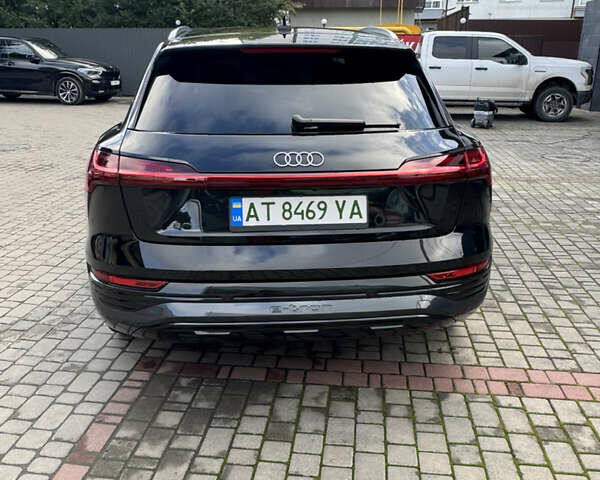 Ауді Q8 e-tron 2023 у Івано-Франківську на Automoto.ua Чорний Ауді Q8 e-tron, об'ємом двигуна 0 л та пробігом 26 тис. км за 49900 $, фото 4 на Automoto.ua