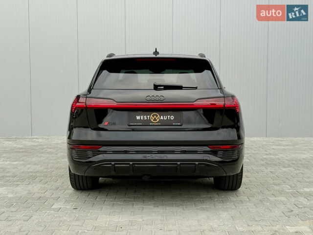 Ауді Q8 e-tron 2023 у Мукачеве на Automoto.ua Чорний Ауді Q8 e-tron, об'ємом двигуна 0 л та пробігом 38 тис. км за 64500 $, фото 5 на Automoto.ua