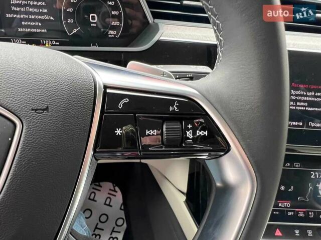 Чорний Ауді Q8 e-tron, об'ємом двигуна 0 л та пробігом 1 тис. км за 69900 $, фото 24 на Automoto.ua