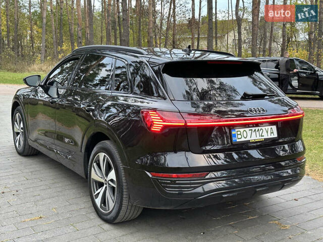 Чорний Ауді Q8 e-tron, об'ємом двигуна 0 л та пробігом 16 тис. км за 48500 $, фото 20 на Automoto.ua
