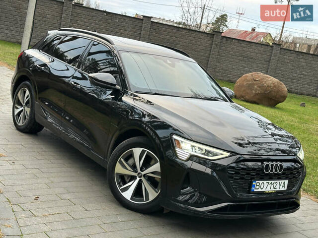 Чорний Ауді Q8 e-tron, об'ємом двигуна 0 л та пробігом 16 тис. км за 48500 $, фото 14 на Automoto.ua