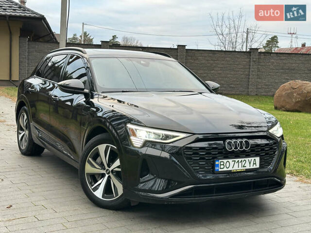 Чорний Ауді Q8 e-tron, об'ємом двигуна 0 л та пробігом 16 тис. км за 48500 $, фото 10 на Automoto.ua