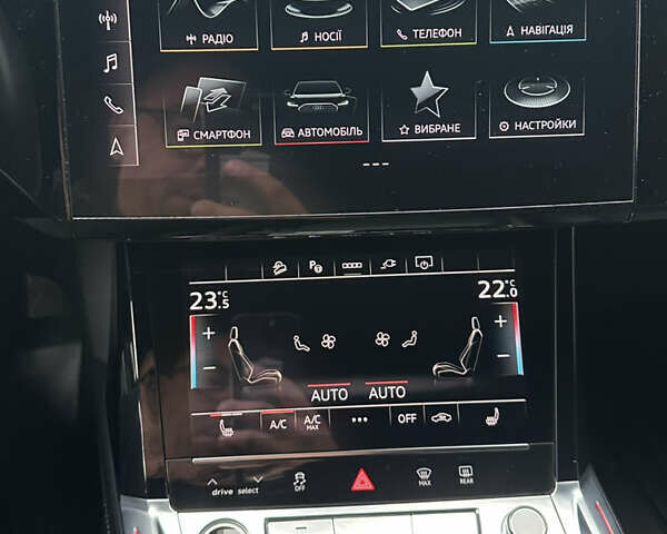Ауді Q8 e-tron 2024 у Дніпро (Дніпропетровську) на Automoto.ua Чорний Ауді Q8 e-tron, об'ємом двигуна 0 л та пробігом 25 тис. км за 58000 $, фото 35 на Automoto.ua