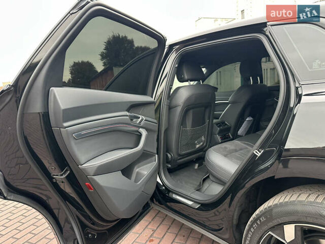 Чорний Ауді Q8 e-tron, об'ємом двигуна 0 л та пробігом 25 тис. км за 54000 $, фото 19 на Automoto.ua