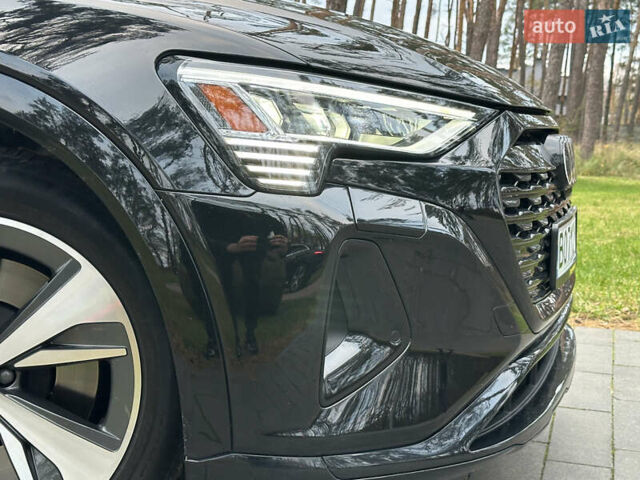 Чорний Ауді Q8 e-tron, об'ємом двигуна 0 л та пробігом 16 тис. км за 48500 $, фото 19 на Automoto.ua