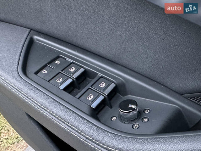 Чорний Ауді Q8 e-tron, об'ємом двигуна 0 л та пробігом 16 тис. км за 48500 $, фото 93 на Automoto.ua