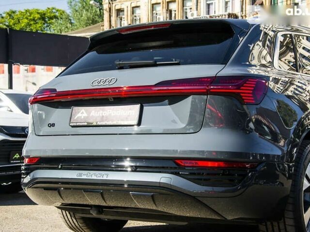 Ауди Q8 e-tron, объемом двигателя 0 л и пробегом 2 тыс. км за 89000 $, фото 29 на Automoto.ua