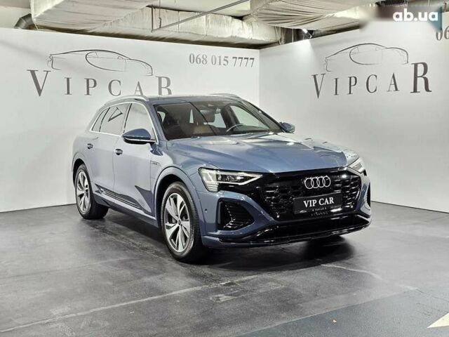 Ауди Q8 e-tron, объемом двигателя 0 л и пробегом 5 тыс. км за 48500 $, фото 1 на Automoto.ua