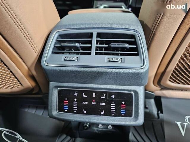 Ауди Q8 e-tron, объемом двигателя 0 л и пробегом 5 тыс. км за 48500 $, фото 16 на Automoto.ua