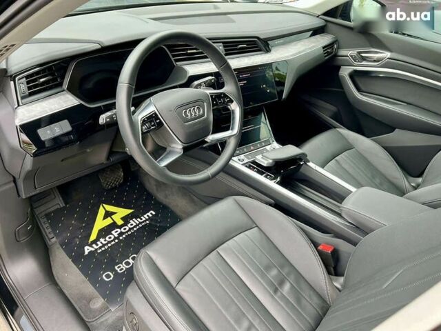 Ауди Q8 e-tron, объемом двигателя 0 л и пробегом 12 тыс. км за 56800 $, фото 27 на Automoto.ua