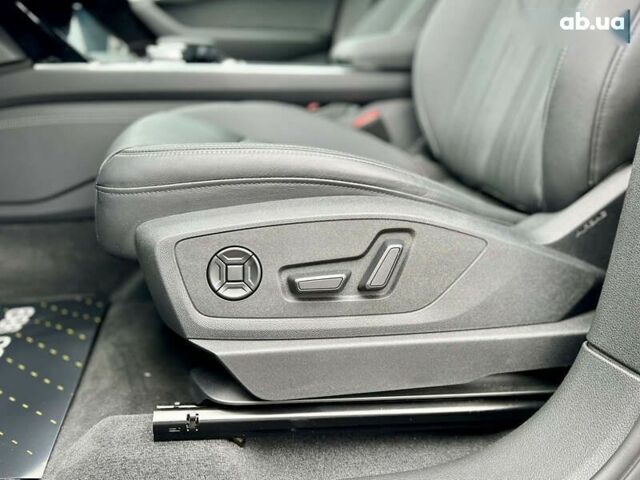 Ауди Q8 e-tron, объемом двигателя 0 л и пробегом 12 тыс. км за 56800 $, фото 24 на Automoto.ua