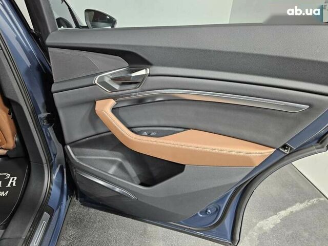 Ауди Q8 e-tron, объемом двигателя 0 л и пробегом 5 тыс. км за 48500 $, фото 15 на Automoto.ua