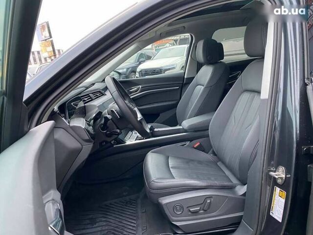 Ауді Q8 e-tron, об'ємом двигуна 0 л та пробігом 31 тис. км за 42300 $, фото 17 на Automoto.ua