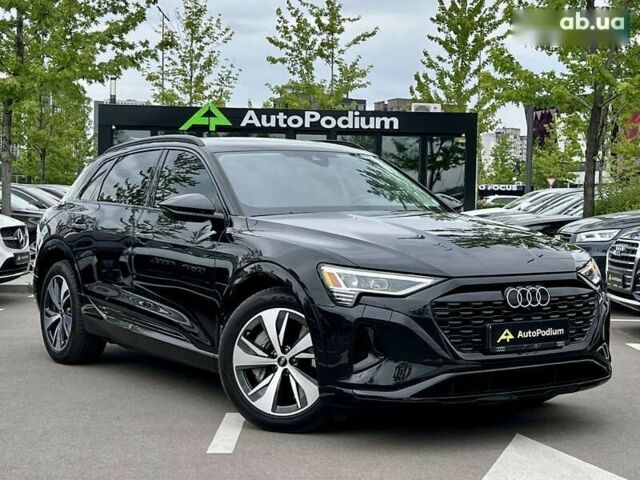 Ауди Q8 e-tron, объемом двигателя 0 л и пробегом 12 тыс. км за 56800 $, фото 2 на Automoto.ua