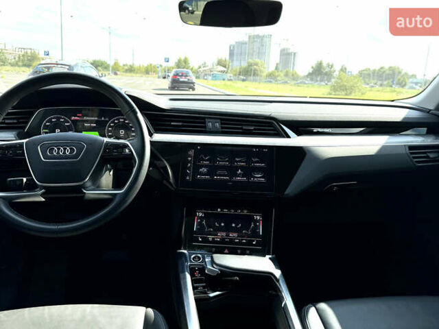 Ауди Q8 e-tron, объемом двигателя 0 л и пробегом 17 тыс. км за 57000 $, фото 10 на Automoto.ua