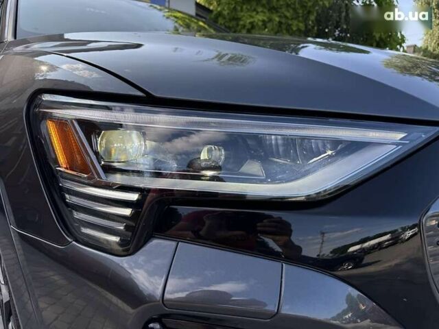 Ауди Q8 e-tron, объемом двигателя 0 л и пробегом 14 тыс. км за 57900 $, фото 15 на Automoto.ua