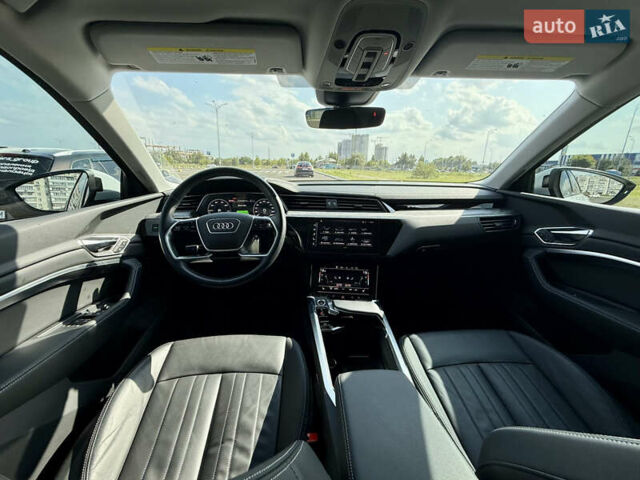 Ауди Q8 e-tron, объемом двигателя 0 л и пробегом 17 тыс. км за 57000 $, фото 9 на Automoto.ua