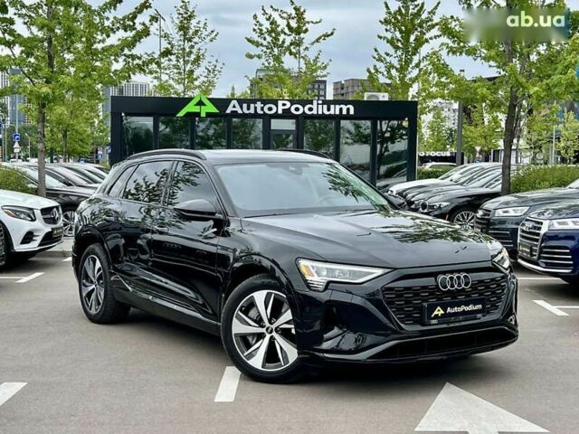Ауди Q8 e-tron, объемом двигателя 0 л и пробегом 12 тыс. км за 56800 $, фото 1 на Automoto.ua