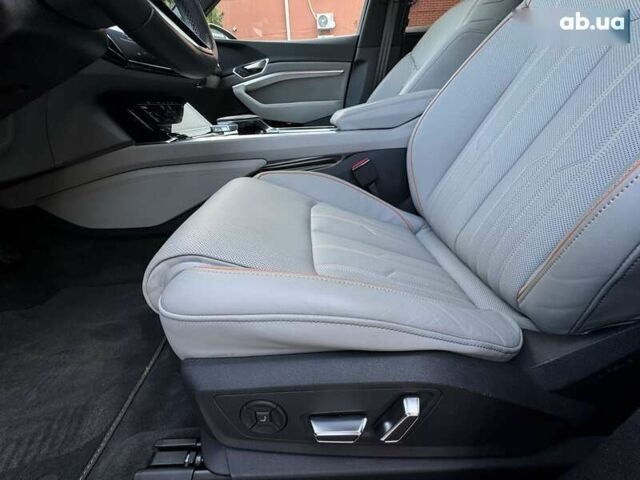 Ауди Q8 e-tron, объемом двигателя 0 л и пробегом 14 тыс. км за 57900 $, фото 26 на Automoto.ua