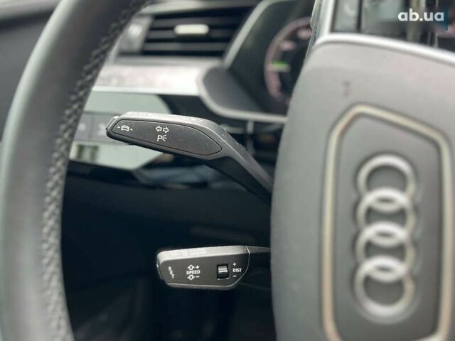 Ауди Q8 e-tron, объемом двигателя 0 л и пробегом 12 тыс. км за 56800 $, фото 29 на Automoto.ua