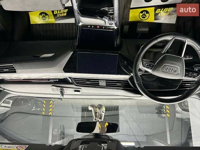 Сірий Ауді Q8 e-tron, об'ємом двигуна 0 л та пробігом 26 тис. км за 69500 $, фото 13 на Automoto.ua