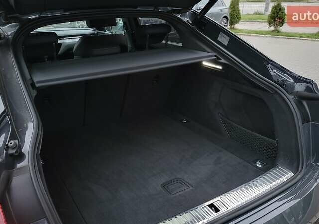 Сірий Ауді Q8 e-tron, об'ємом двигуна 0 л та пробігом 34 тис. км за 65000 $, фото 43 на Automoto.ua