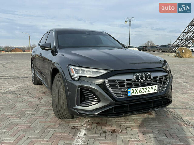 Сірий Ауді Q8 e-tron, об'ємом двигуна 0 л та пробігом 16 тис. км за 47500 $, фото 4 на Automoto.ua