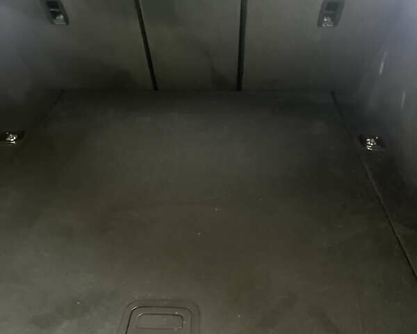 Серый Ауди Q8 e-tron, объемом двигателя 0 л и пробегом 25 тыс. км за 38200 $, фото 26 на Automoto.ua