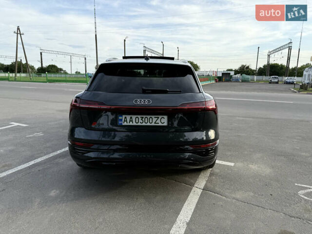 Сірий Ауді Q8 e-tron, об'ємом двигуна 0 л та пробігом 25 тис. км за 54000 $, фото 54 на Automoto.ua
