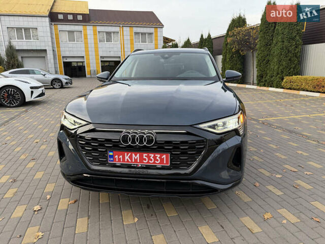 Серый Ауди Q8 e-tron, объемом двигателя 0 л и пробегом 33 тыс. км за 59000 $, фото 1 на Automoto.ua