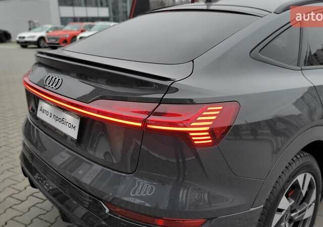 Сірий Ауді Q8 e-tron, об'ємом двигуна 0 л та пробігом 34 тис. км за 65000 $, фото 11 на Automoto.ua