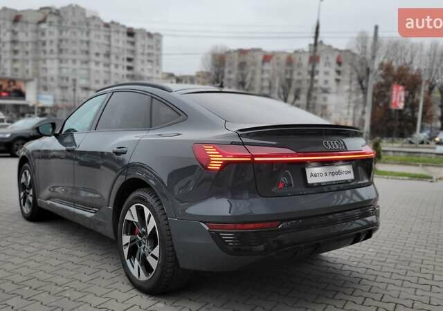 Сірий Ауді Q8 e-tron, об'ємом двигуна 0 л та пробігом 34 тис. км за 65000 $, фото 6 на Automoto.ua