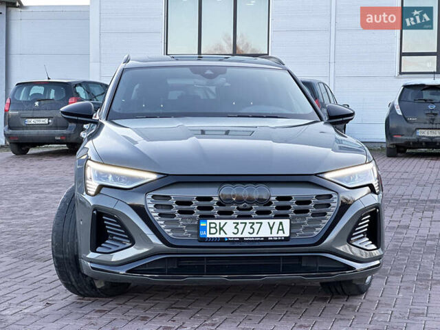 Сірий Ауді Q8 e-tron, об'ємом двигуна 0 л та пробігом 41 тис. км за 64000 $, фото 10 на Automoto.ua
